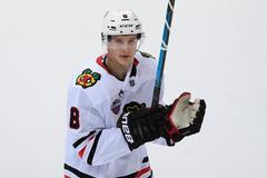 NHL v Praze: Philadelphia - Chicago: Dominik Kubalík