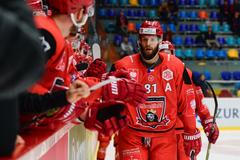 . Střelec gólu Tomáš Vincour (vpředu vpravo) z Hradce Králové v zápase LM se Štýrským Hradcem