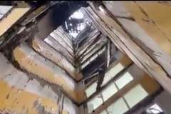 Hasiči zveřejnili video z vnitřku vybuchlého paneláku v Prešově