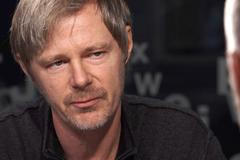 Bez vědomí je splněný sen, vždycky jsem chtěl točit špionážní drama, říká Zachariáš