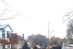 Fronta voličů v Claphamu v Londýně.