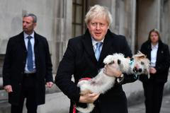 Štětka: Johnson nehrál fér, jeho voličům ale nevadí, co vypouští z úst. Volí srdcem