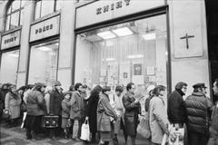 Jednorázové užití / Fotogalerie / Nakupování za socialismu