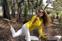 Pomsta odhozený ženský. Dianne se po rozvodu kvůli mladší milence konečně náramně baví