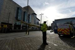 Policie u nákupního centra v Manchesteru