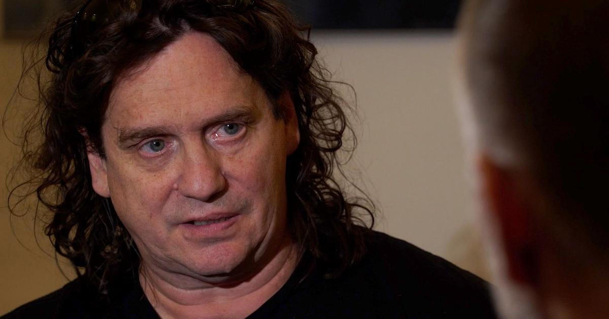 Týnský chrám i Staroměstská radnice. Lidé v Praze se budou loučit s Potměšilem