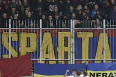 Hráči Sparty se radují z gólu na hřišti Jablonce