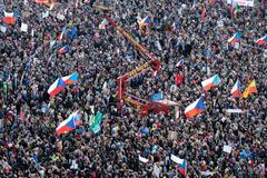 Lidé z Letné (demonstrace 16. listopadu 2019)