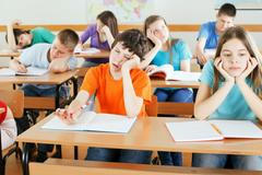 Žák, žáci, třída, základní škola, nuda, únava, biflování, výklad