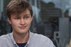 Žáci vyšli do ulic kvůli maturitě z matematiky. Její výuka není zábavná, říká Schilke