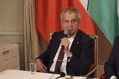 Prezident Zeman: Karel Gott spojoval mnohé generace. To se téměř žádnému zpěvákovi nepodaří