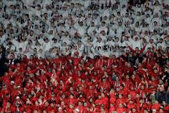Choreo slávistických fanoušků v zápase LM Slavia Praha - Borussia Dortmund