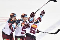 David Tomášek slaví branku Sparty