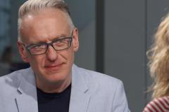 Česko je jako spokojená koule. Stačíte si sami a zajímáte se jen o sebe, říká Mariusz Szczygieł