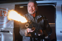 Schwarzeneggerův zestárlý terminátor odchází. Nastupují silné ženy