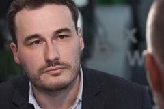 Čeští vědci na výplatní pásce Číny? Nabaluje se to jako sněhová koule, říká Valášek