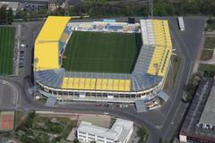 Letecký pohled na fotbalový stadion Na Stínadlech v Teplicích
