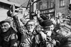 Jednorázové použití / Fotogalerie / Uběhlo 80 let od osvobození koncentračního tábora smrti v Osvětimi / Profimedia