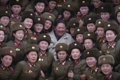 Kim v obležení mladých Severokorejek. Svědectví odkrývají znepokojivé detaily