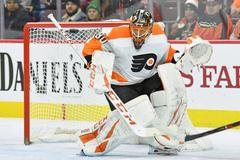 NHL: Carolina Hurricanes at Philadelphia Flyers