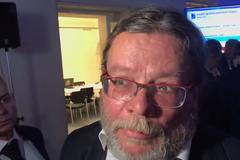 Alexandr Vondra komentuje úspěch vládních stran v Maďarsku a Polsku.