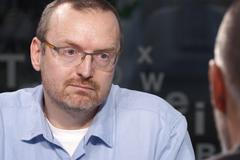 Elektronické dálniční známky? Směšné, ročně o 75 mil. dražší než papírové, říká Bláha