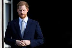 Jsem velmi smutný, že to takhle dopadlo. Harry přiznal, že se nechtěl zcela zbavit povinností