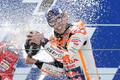 Marc Márquez oslavuje vítězství