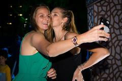 Jednorázové užití / Karolína Plíšková a Kristýna Plíšková / 2020