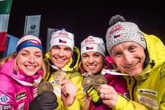 České kvarteto s medailemi za třetí místo ve smíšené štafetě na MS 2020 v Anterselvě