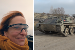 Eva jede pásákem. Zvládlo by to i dítě, stačí lehce točit volantem