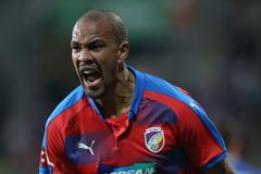 Jean-David Beauguel slaví gól v zápase první ligy Plzeň - Slavia.