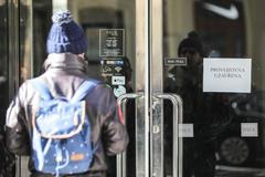 Koronavirus, Coronavir, COVID-19 - Praha po zákazu restaurací a obchodů