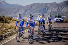 Cyklistický tým Deceuninck - Quick-Step na kempu ve Španělsku