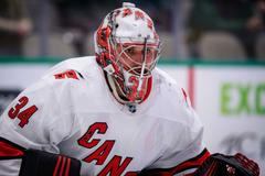 NHL 2019/2020, Carolina Hurricanes, Petr Mrázek