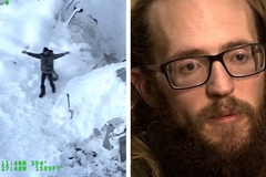 Muž zůstal 3 týdny v mrazu na Aljašce. Zachránil ho vrtulník