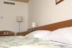 Prohlídka již částečně rekonstruovaného hotelu Thermal