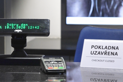 CineStar zavřel kina kvůli koronaviru, konkurent přes ulici promítá dál