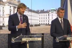 Živě: Hrozí další lockdown? Zpřísní vláda protikoronavirová opatření? Sledujte TK