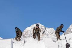 Dachstein - lavina - ilustrační