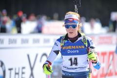 Markéta Davidová v závodě s hromadným startem v rámci SP v Novém Městě na Moravě