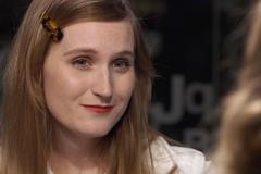 Slova z pekla: Pěškobus, kapůčo, pičifuk i chemoška. Inspiruje mě i mimibazar, říká