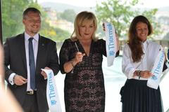 Foto: Hotel Thermal a zrekonstruovaný bazén. Posuďte novou podobu a průběh oprav