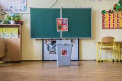 Volby volební místnost urna Volby evropský parlament