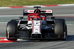 Robert Kubica v Alfě Romeo při prvních testech F1 v Barceloně 2020