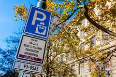 Parkovací zóna na Praze 1.