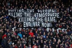 Video (VAR) v Premier League