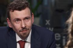 Psychoterapeut: Mám strach z toho, co se kolem koronaviru děje. Postup vlády nechápu