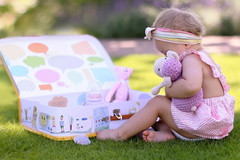 Život v kufříku. Opuštěným dětem dokáže uchovat klíčové vzpomínky