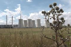 Uhelná elektrárna Počerady.